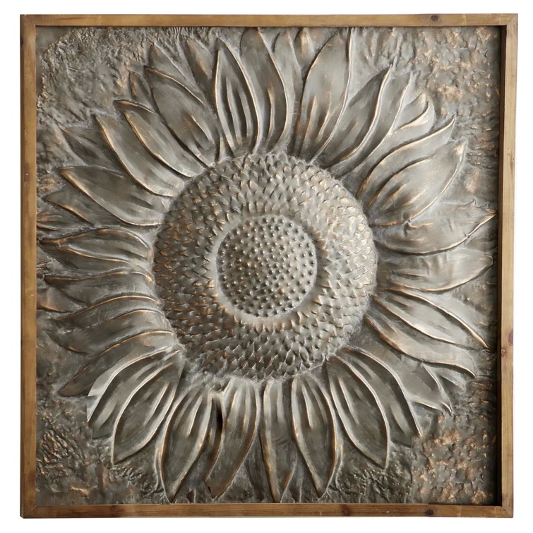 Traditional Sunburst Metal Wall Decor